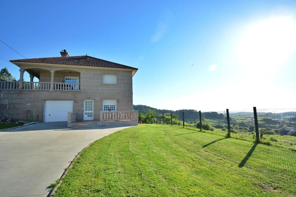 Ferienwohnung Duplex Da Pedra E Da Auga Meis Exterior foto